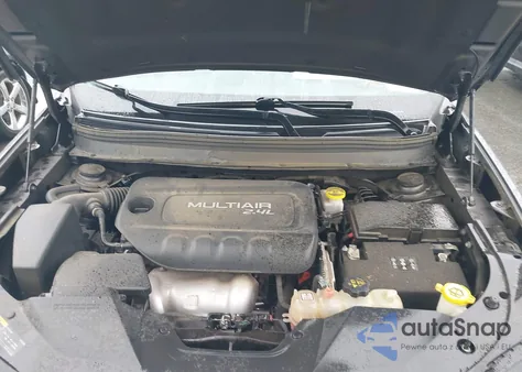 2019 Jeep Cherokee Latitude Plus z USA, uszkodzony, nr VIN 1C4PJMLB7KD195591